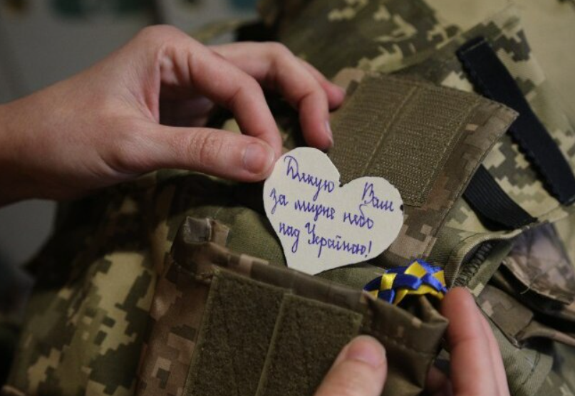 Три місяці очікування та операцій 24/7: бійцям терміново потрібні хірургічні інструменти